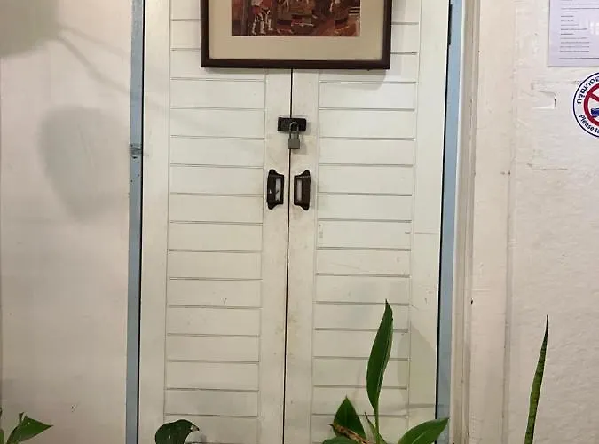 Baan Chanasongkram Hostal