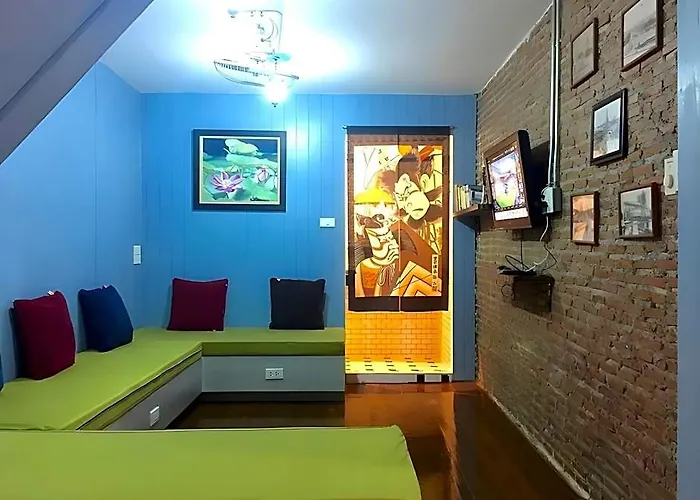 Hostal Baan Chanasongkram Bangkok