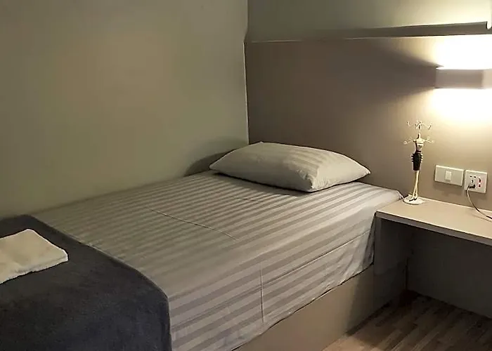 Baan Chanasongkram Hostal Bangkok