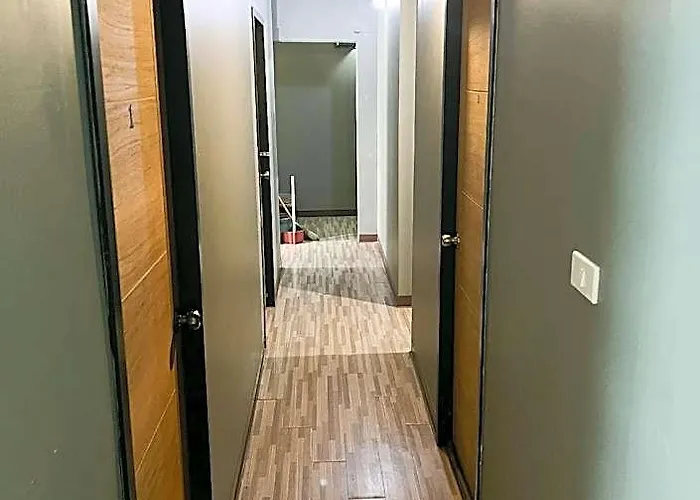 Hostal Baan Chanasongkram *