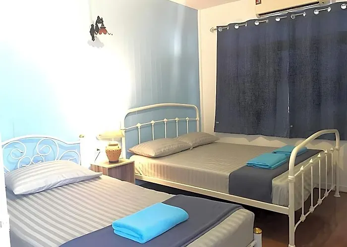 Baan Chanasongkram Hostal